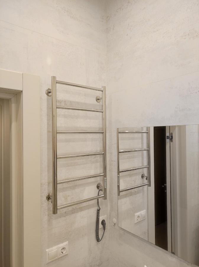 Lux apartment, near metro Vasylkivska Kiev Extérieur photo